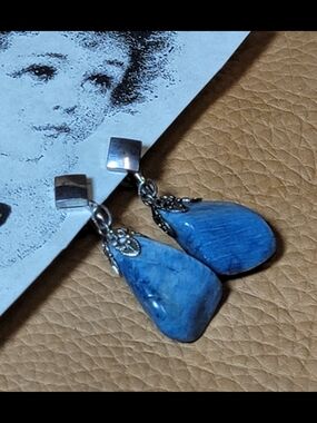 Vintage Blue Agate Stone Screw Back Earrings Artisian